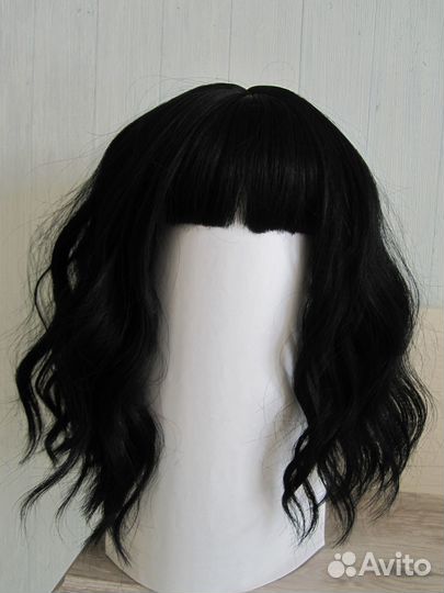 Парик волнистый боб-каре (черный цвет)