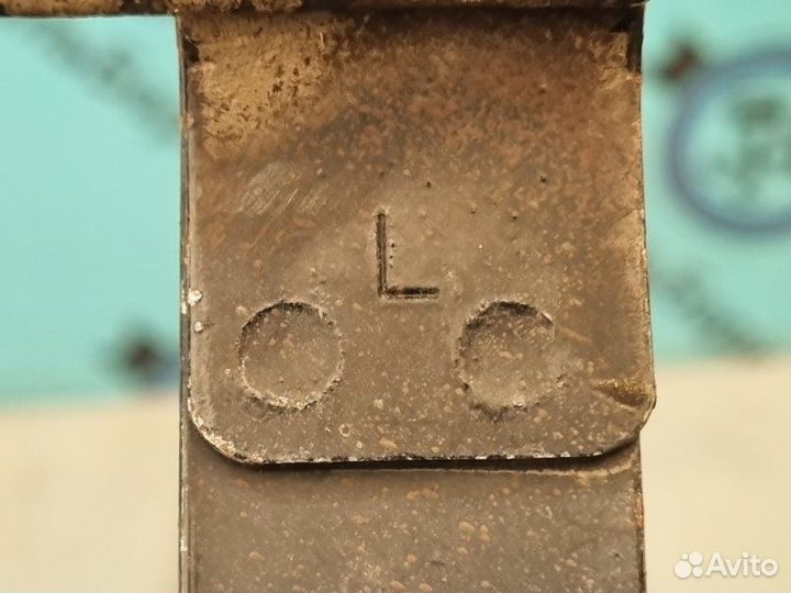 Лента крепления бензобака левая Hyundai Solaris 2