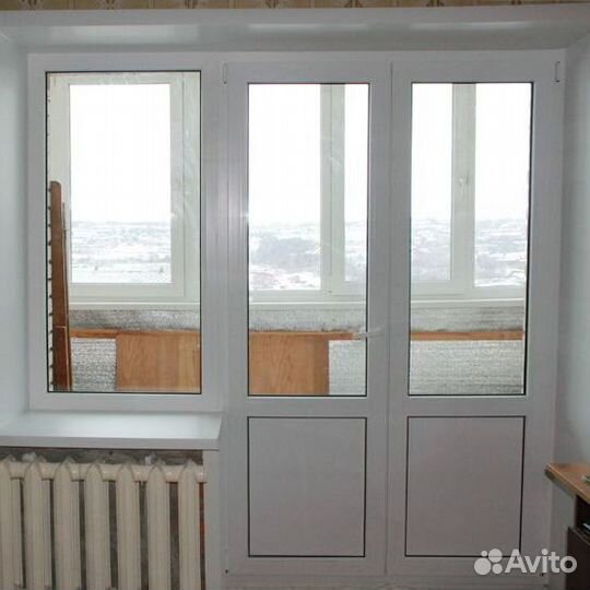 Оконный блок балконной дверью