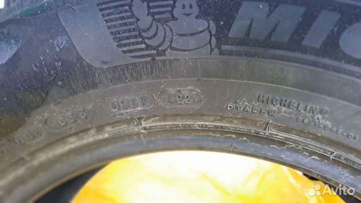 Michelin X-Ice North 4 SUV 225/65 R17 106T