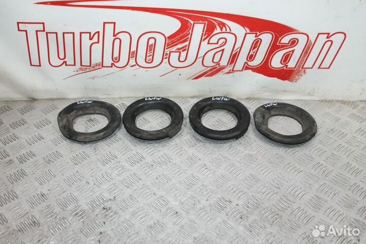 Опоры задних пружины комплект Mazda MPV LW