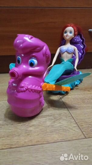 Игрушки: машинка, Ариэль