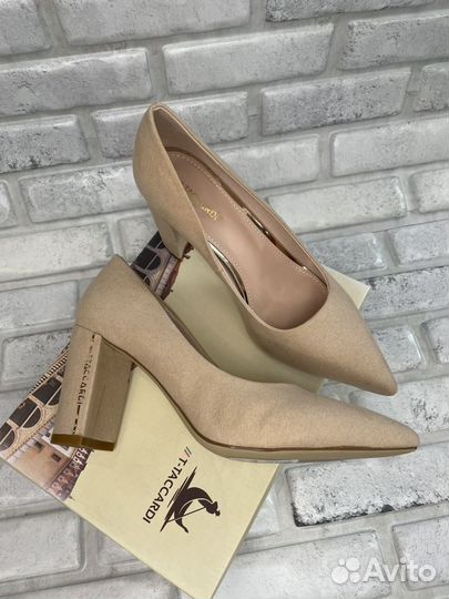Новые женские туфли 39 размер