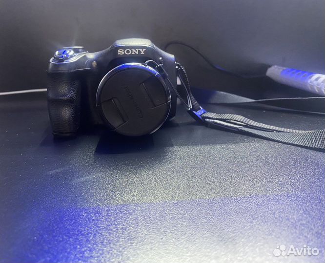 Фотоаппарат Sony Cyber-shot DSC-H100