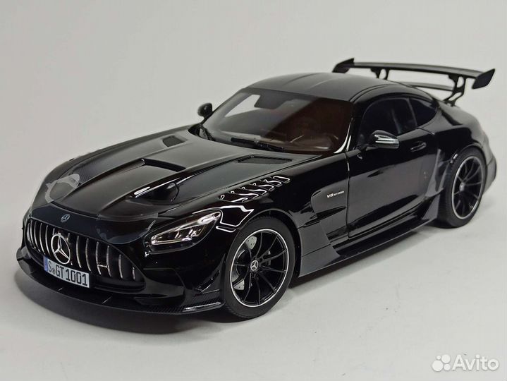 Mercedes AMG GT Black Series 2021 Norev 1:18