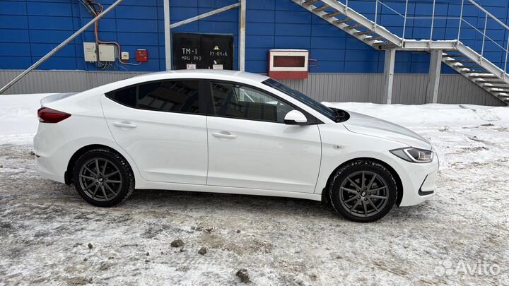 Hyundai Elantra 1.6 AT, 2016, 84 500 км