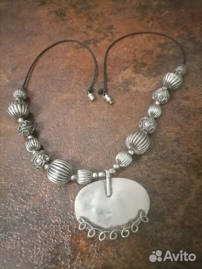 Бижутерия из натур. и искусств. камней от