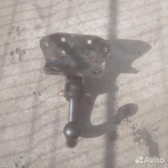 Фаркоп для land cruiser 200