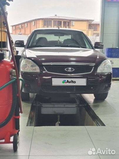 LADA Priora 1.6 МТ, 2010, битый, 340 000 км