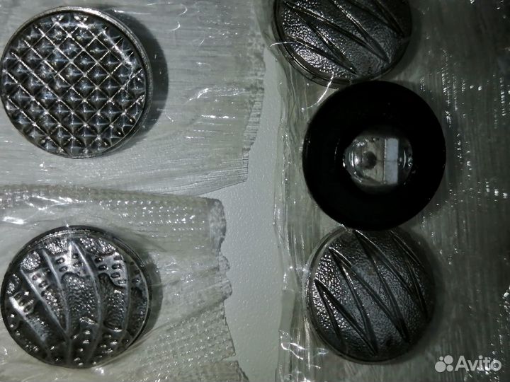 Пуговицы Стекло Клёпки Металл