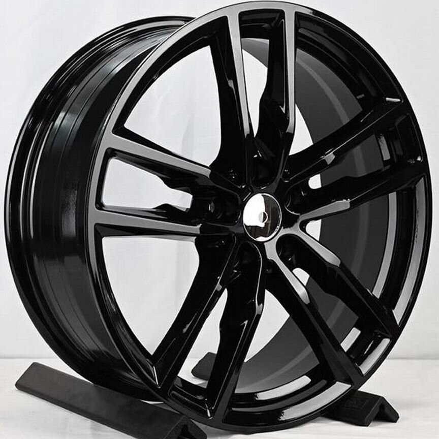 RGW BH1919 : 7,5x19 5*112 Et:32 Dia:66,6 Gloss Black