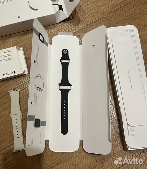 Apple Watch SE 2022 (Gen 2) 40 мм