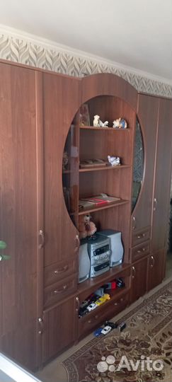 Стенка в гостиную бу