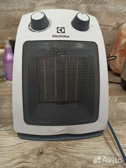 Керамический обогреватель electrolux