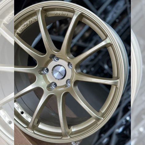 Литые диски Advan Racing 8×R18 5×114.3