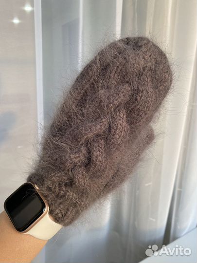 Шапка и варежки из ангоры