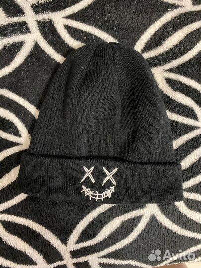 Чёрная шапка