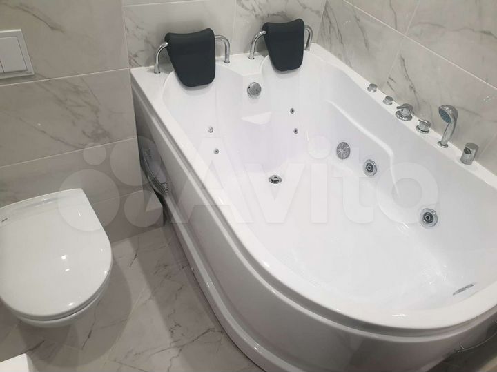 1-к. квартира, 40 м², 1/10 эт.