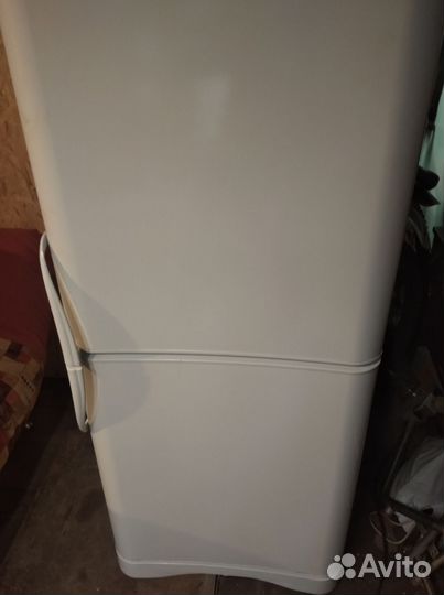 Холодильник Индезит