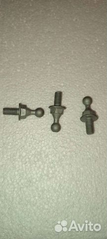 Болты крепления верхней крышки двигателя