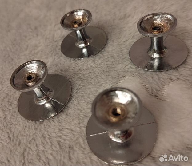 Мебельная ручка