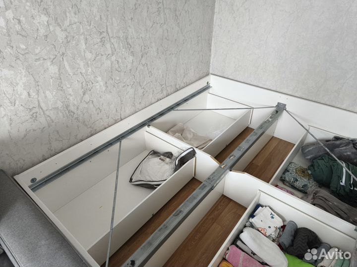 Кровать IKEA brimnes