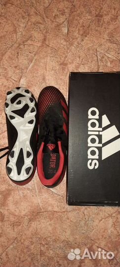 Футбольные бутсы Adidas Predator