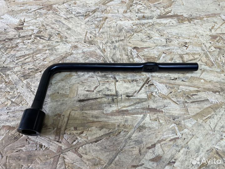 Ключ балонный Jetour Dashing