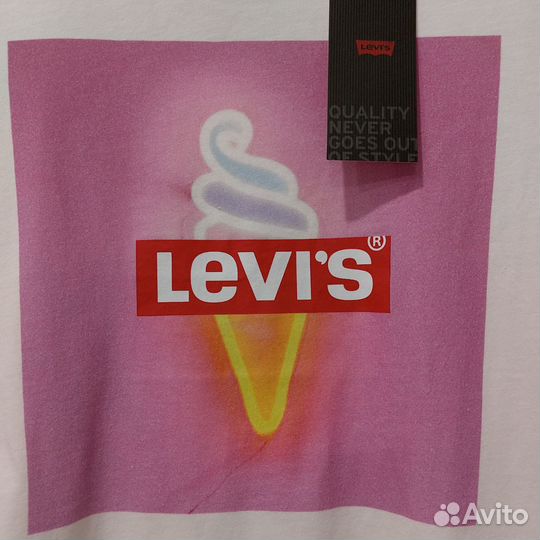 Футболка женская Levi's