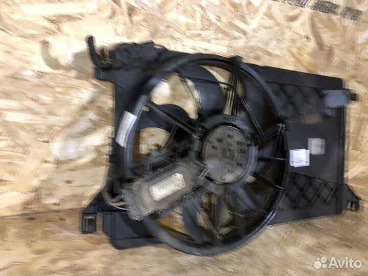Вентилятор радиатора 2.0 Mazda 3 BK 2006-2009 Р
