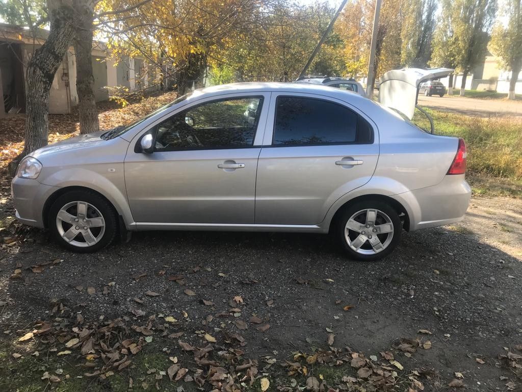 Chevrolet Aveo: фото владельца