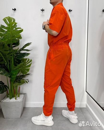 Летний лёгкий комбинезон в оранжевом цвете
