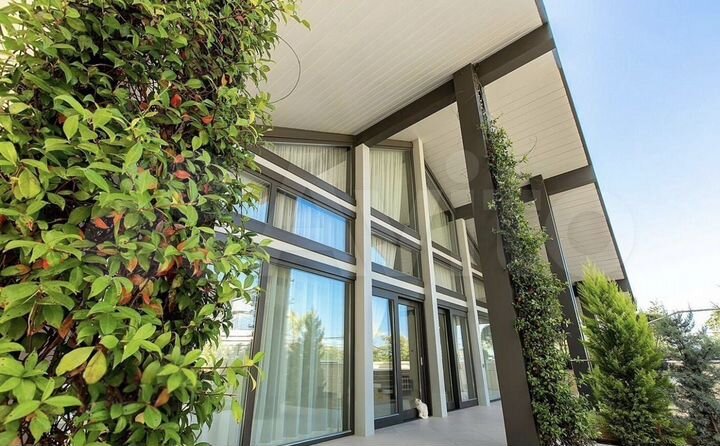 Дом 187 м² на участке 6 сот.