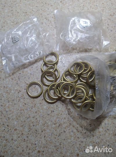 Кольца бесшумные с крючками для карниза новые