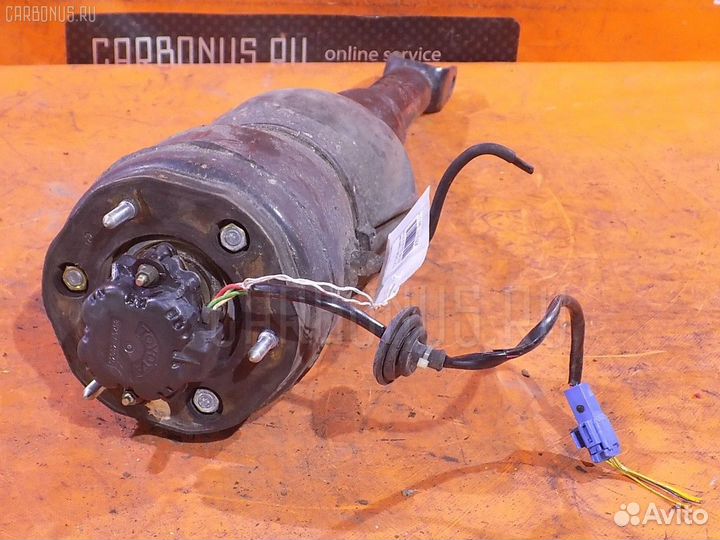 Стойка амортизатора на Toyota Crown Majesta JZS149