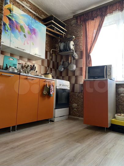 2-к. квартира, 50 м², 2/10 эт.