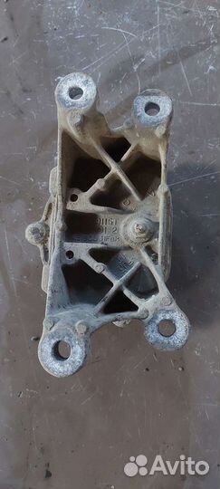 Кронштейна АКПП на Audi A5