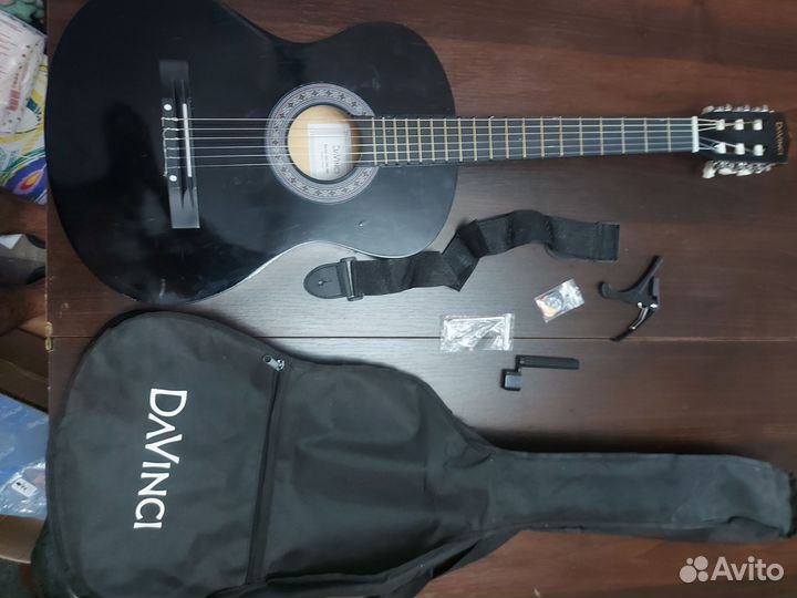 Акустическая гитара