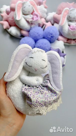 Мобиль новый на кроватку ручной работы из фетра