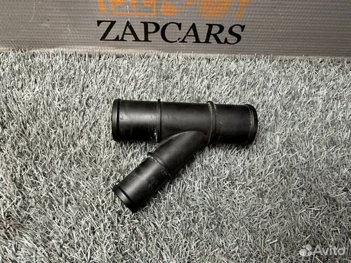 Тройник системы охлаждения Mazda 3 BK BL