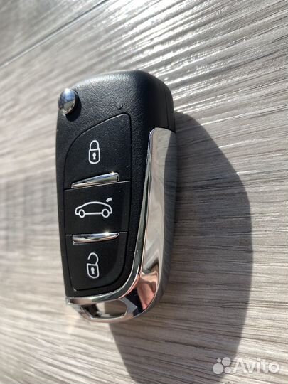 Ключ Renault (с привязкой )