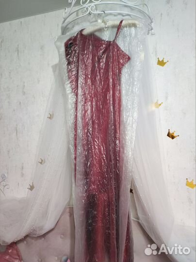 Платье вечернее