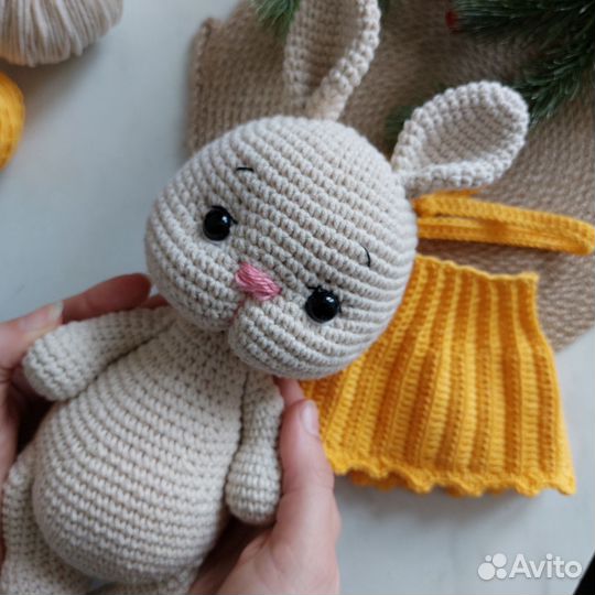Вязаный зайка