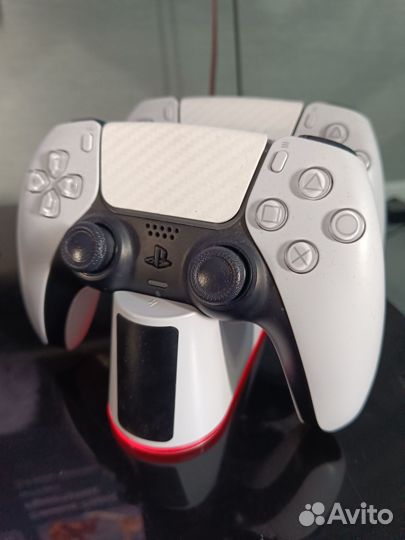 Зарядка для джойстиков PS5