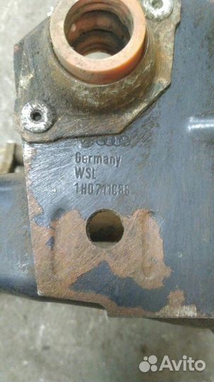 Кронштейн кпп Volkswagen Vento 1991-1997