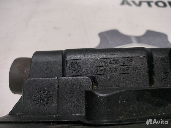 Кронштейн радиатора правый BMW 3-серия E46 LCI