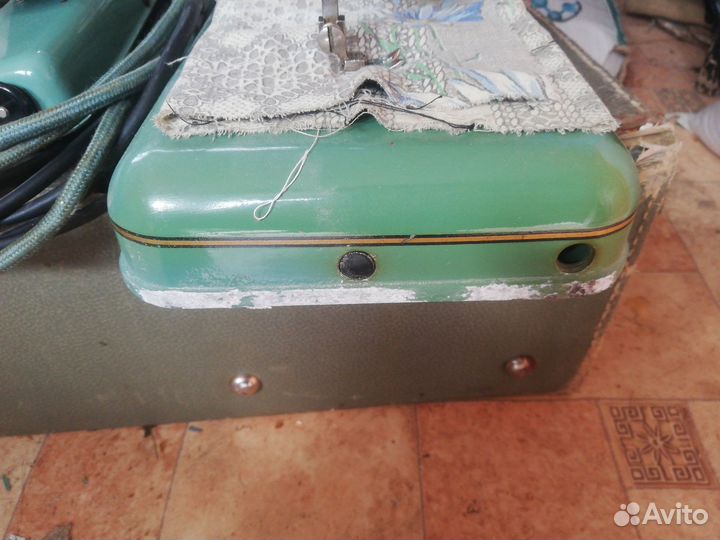 Швейная машинка 