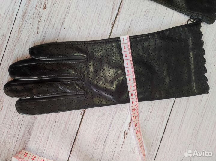 Женские перчатки на шёлке из натуральной кожи