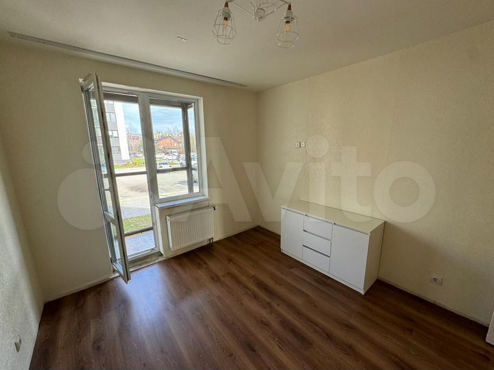2-к. квартира, 58 м², 1/5 эт.