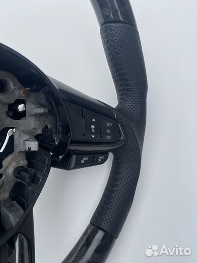 Карбоновый руль mazda